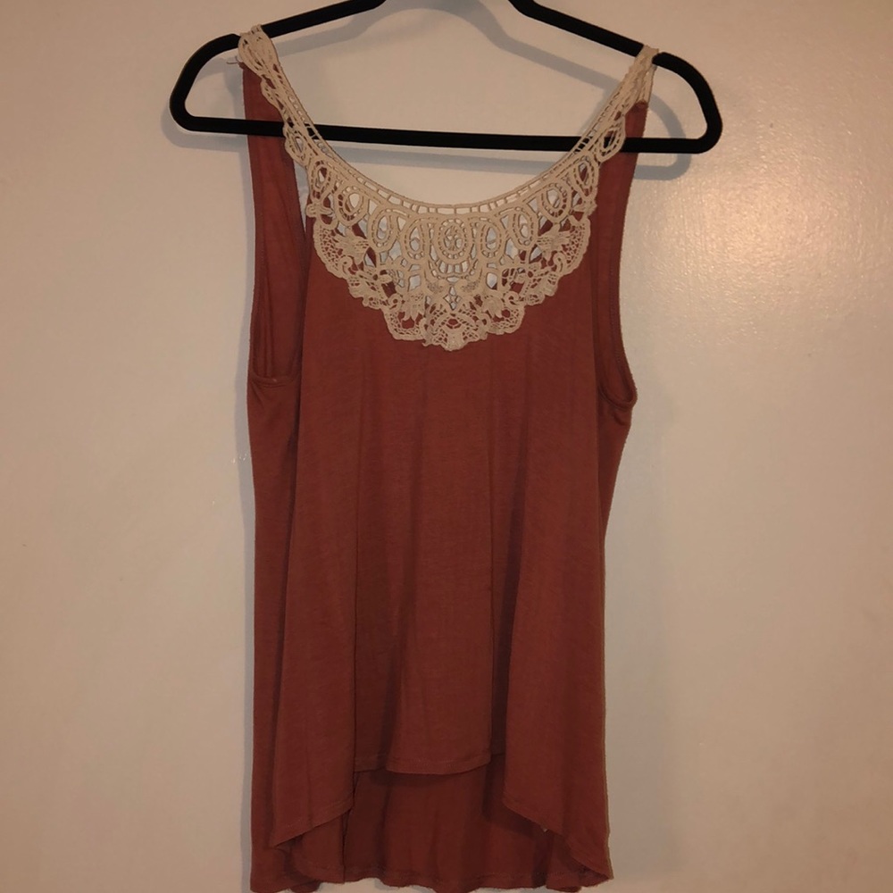 Papaya Tank Top with Lace design and cross back 💗